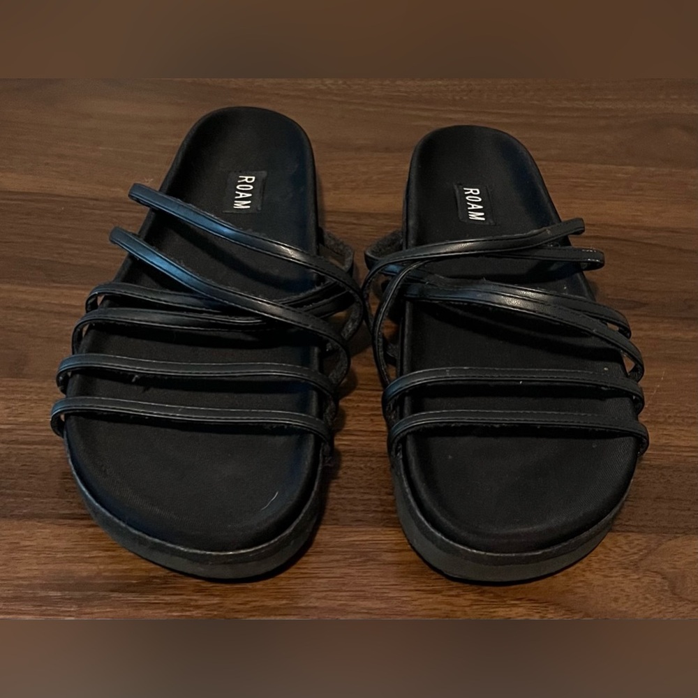 ROAM Black Strappy Sandals size 10